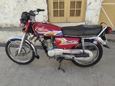 Honda 125 geniun bike  03197561089