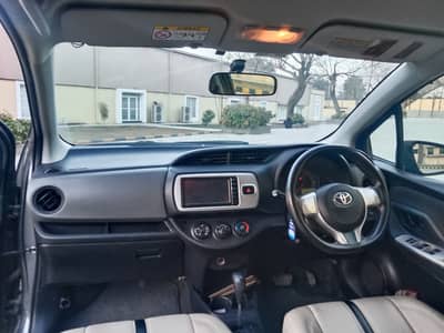 Toyota Vitz 2015