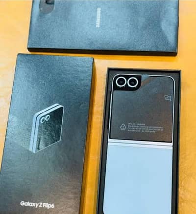 Urgent Sale Z Flip 6 12/256 Official Approved With Box