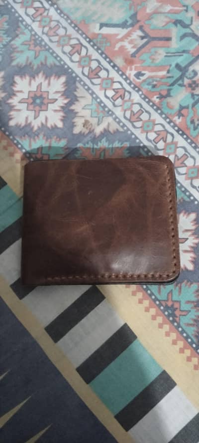 ایک عدد لیدر پیور لیدر