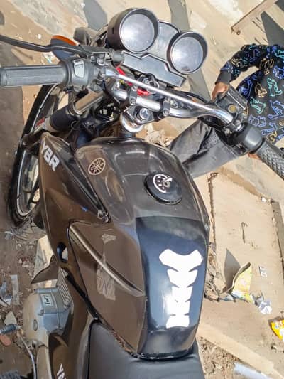 Yamaha ybr 2015 model{ 0333-1546_747}