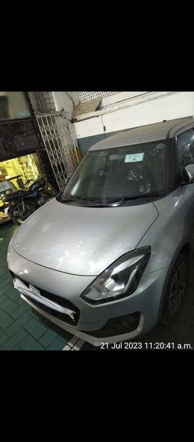 Suzuki Swift GLX CVT