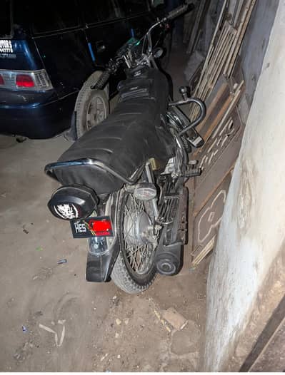 Honda 125 self start Gold edition 2025 model HYd registered