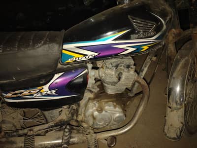 Honda 125 vehari  number 03182509716