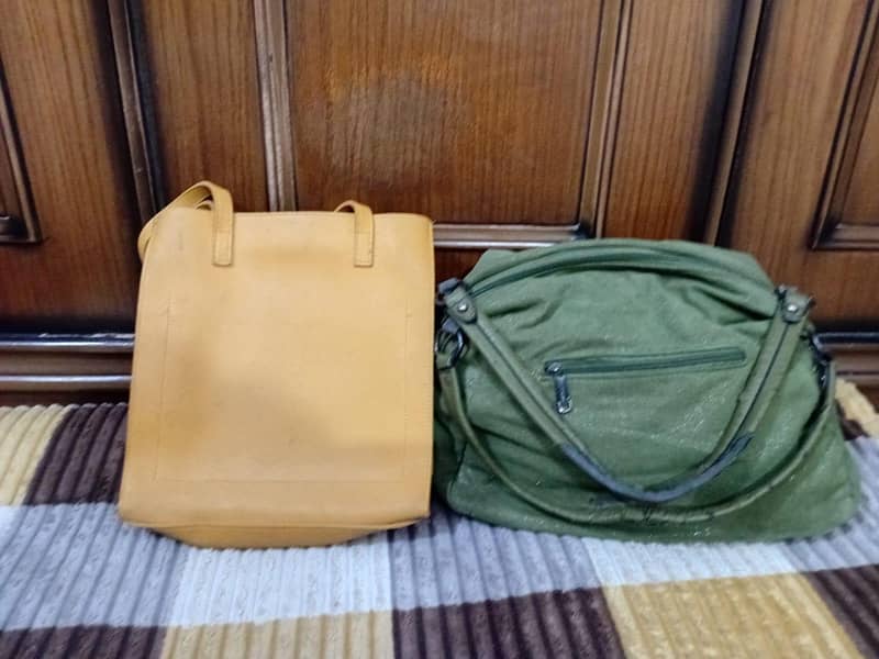Different Abayas (Purse) 10