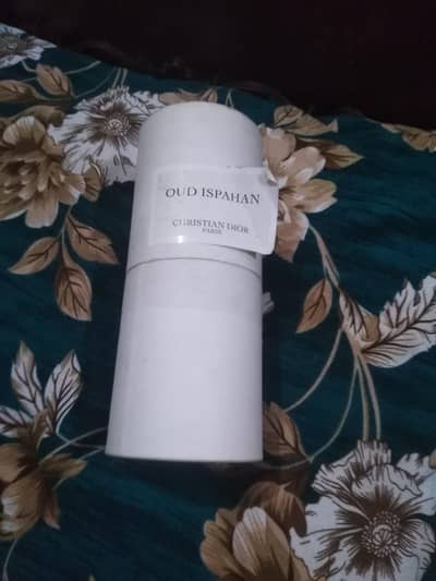 250ml remaing 120ml OUD ISPAHAN Christian Dior Paris