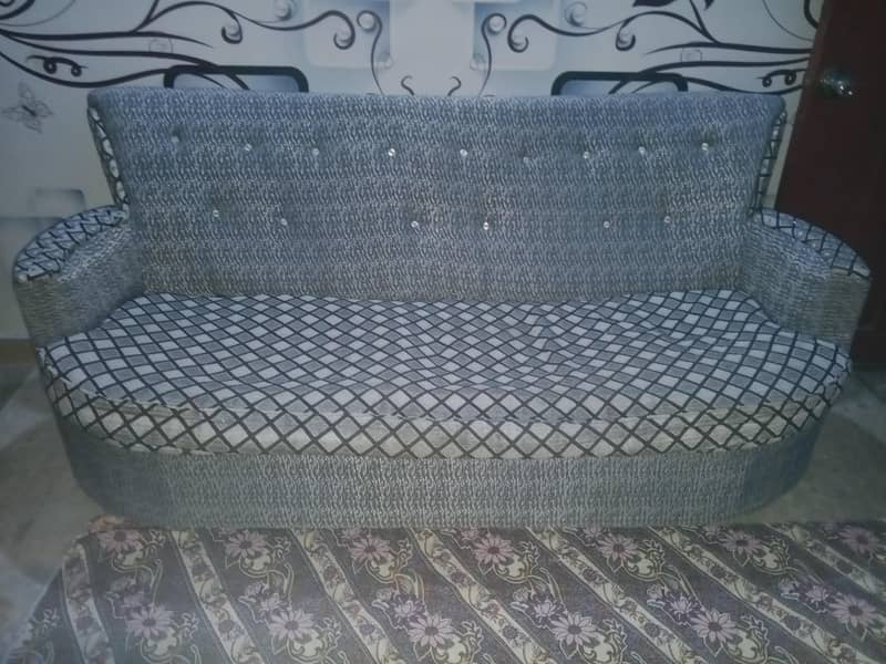good condition sofas 1