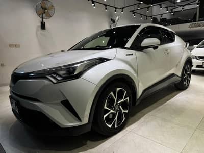 Toyota C-HR G LED 2017