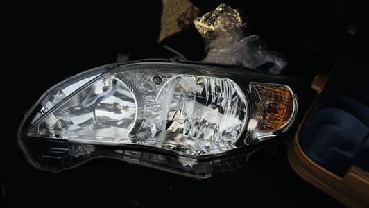 Toyota Corolla 2011-2013 Genuine Headlight