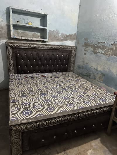 Full Size King Size Bed With Mattres