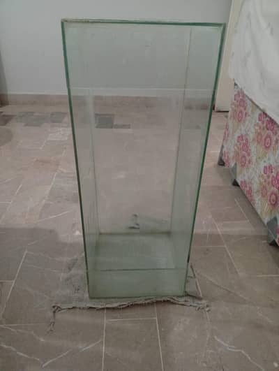 Glass aquarium