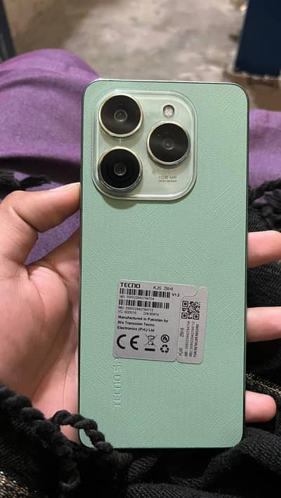 Tecno spark 20 pro 16/256 with box