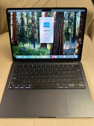 MacBook Air M3 13 inch