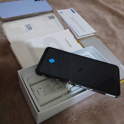 Vivo S1 4/128 indisplay fingerprint With Accessories