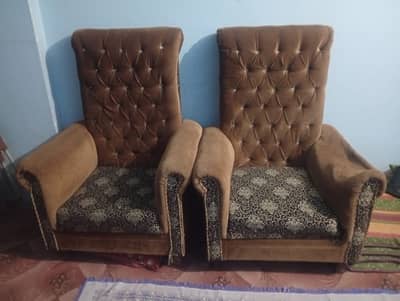 Classic Tufted Sofa Set 3+1+1 Good Condition