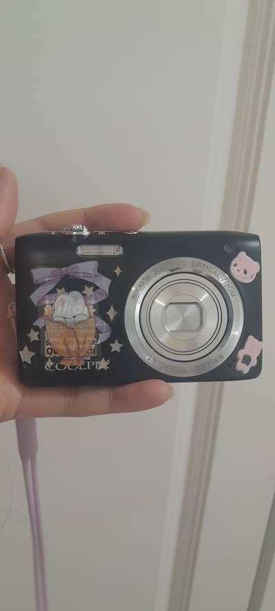 Nikon Coolpix S2800 digital camera