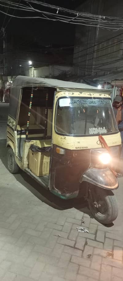 Sazgar Riksha for sale 2015 model