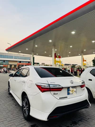 Corolla Grande X 2022 Black Interior