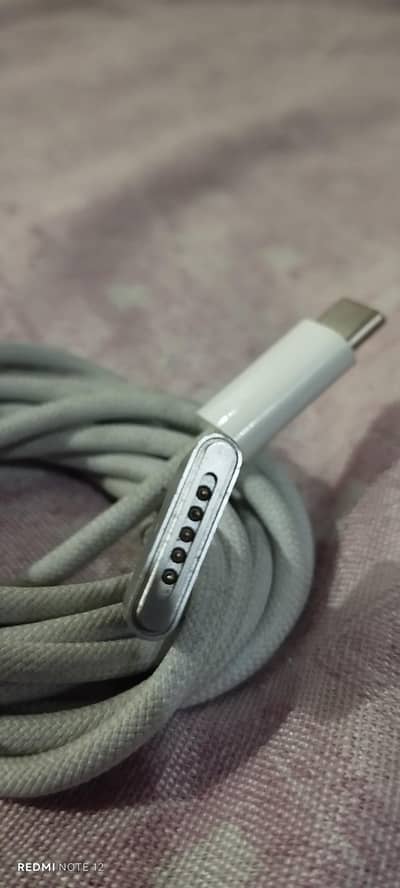 Apple USB-C to MagSafe 3 Cable (2 m) - Silver MLYV3AM/A uk import