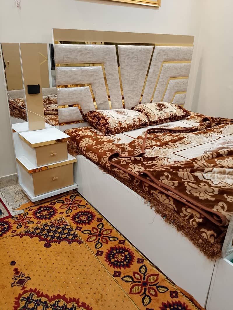 complete room bed closed devisor 1