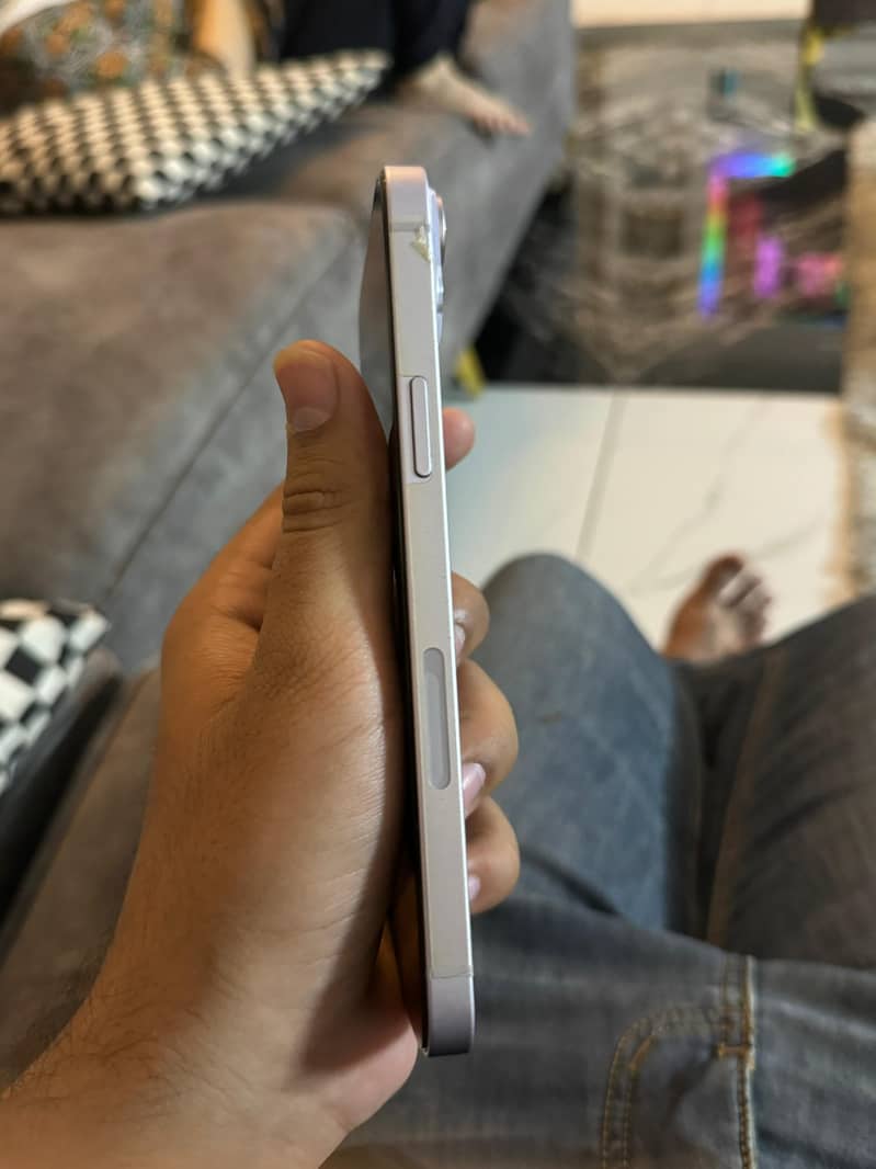 Apple iphone 14plus 3