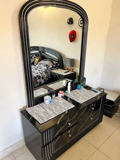 deco paint pure wood furniture.