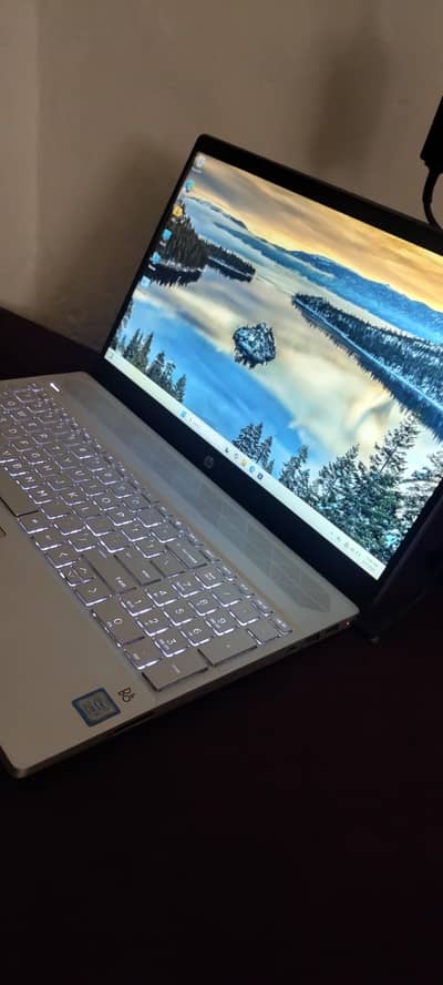 hp pavillion 8th gen core i5