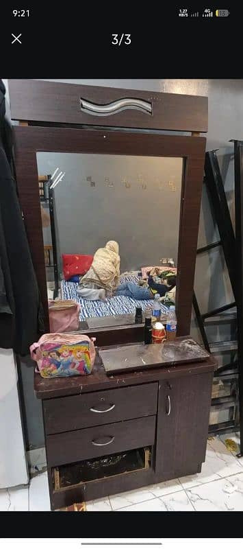 drasing 1 drwz door broke good condition