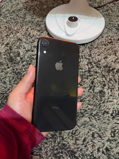 iphone XR urgent sale Karna ha