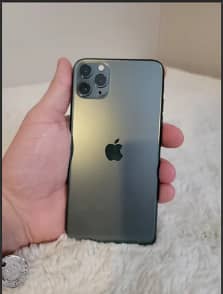 Apple iPhone 11 in very good conditionn