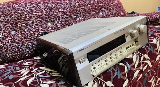 YAMAHA DSP-A2 7.1 DTS 220V