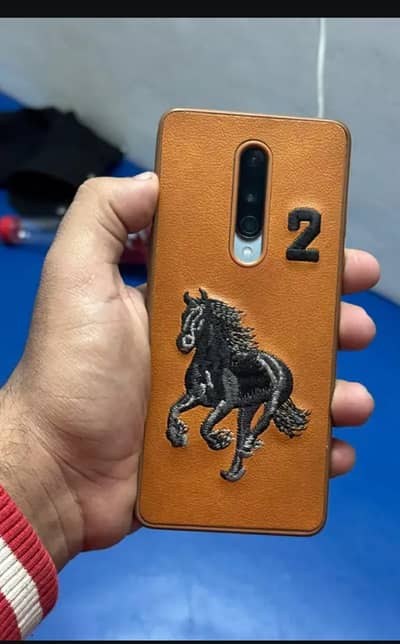 American model 5G LTE