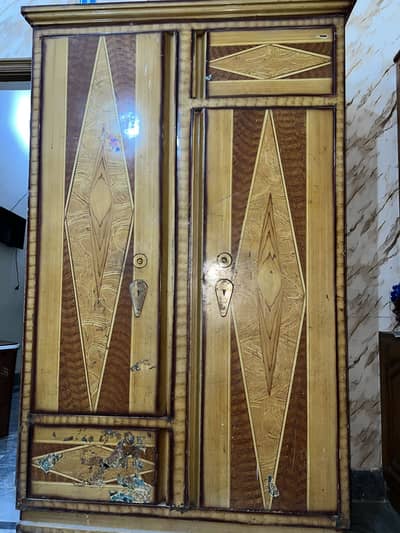 Safe Almaari freah high quality