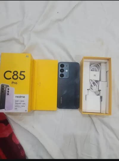 Realme C85 pro 25 days Use only home use complete box