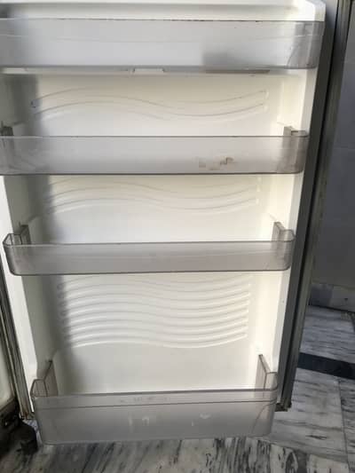 Dawlance fridge Gas nhi