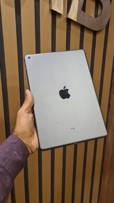 APPLE IPAD 9TH GENERATION  10.2 INCH 64GB