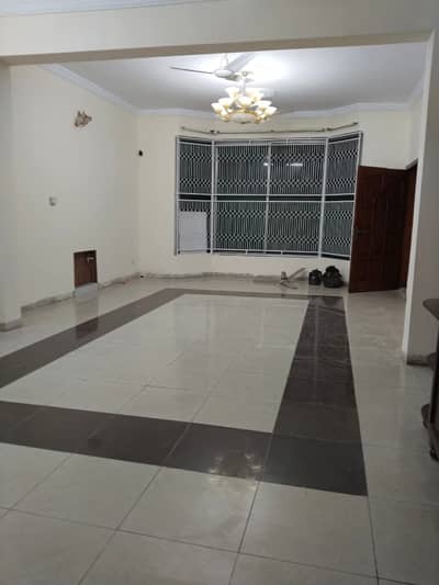 1 Kanal Portion With Separate Gate At G-11