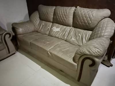 Sofa Set 5 seater urgent sell