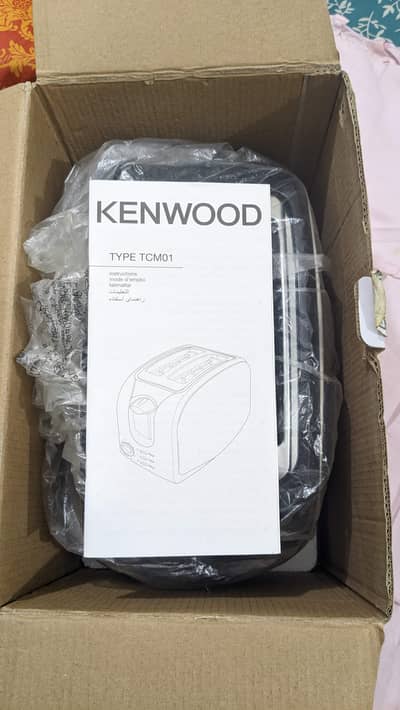 Kenwood imported Toaster TCM01 in 10/11  Condition!