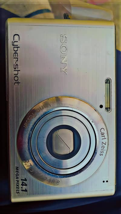 sony cyber shot 14.1 mega pixel