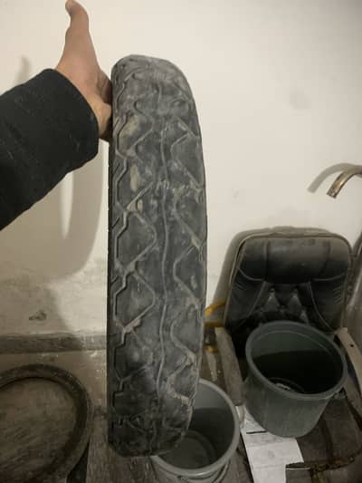 Deluxe bike back tyres