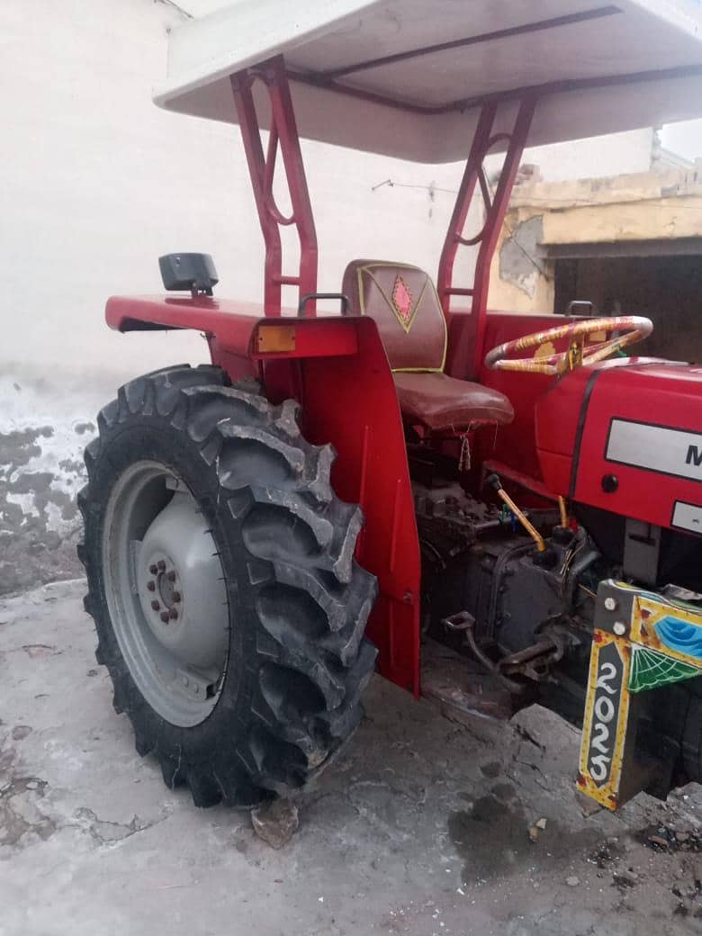 MF 240  model 2011 1