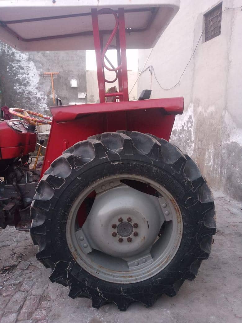 MF 240  model 2011 5