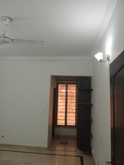 5marla 25x50 2beds DD TV lounge kitchen attached baths neat clean ground portion for rent in G 13 1 islamabad