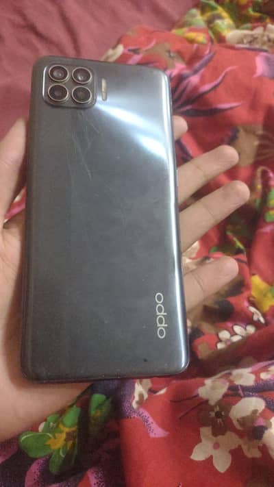 oppo f17 pro 8/128 bs penal new dalwany Wala he  03157604311