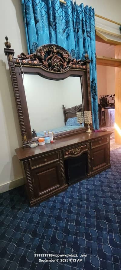 dressing table