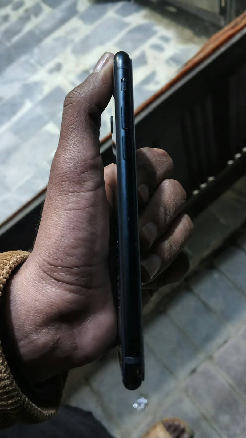 IPhone se 3rd Generation 4