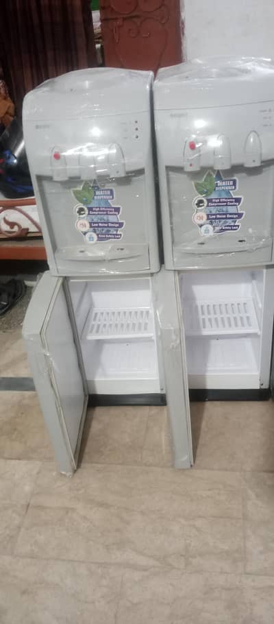 water despensir 4 in one hot COLL normal fridge option
