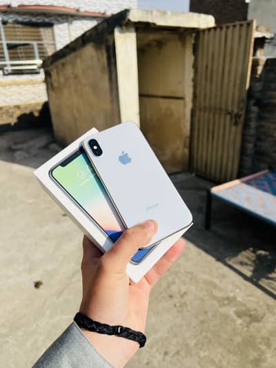 Iphhone x pta approved with box