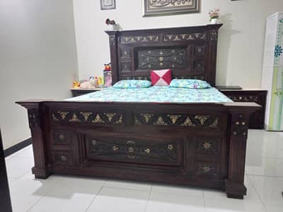 *Bedroom Furniture Set For Urgent Sale*